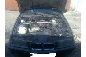 BMW/5 Series M5 Sedan,2.8(1995 г.)