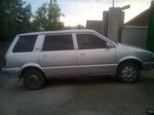 Mitsubishi/Space Wagon,1.8(1984 г.)